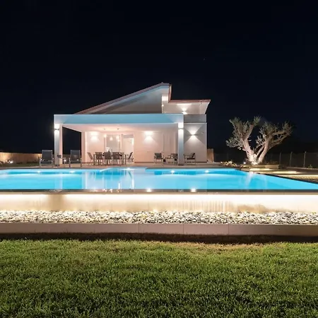 Villa Brezza Marina - Isulatravel Ispica