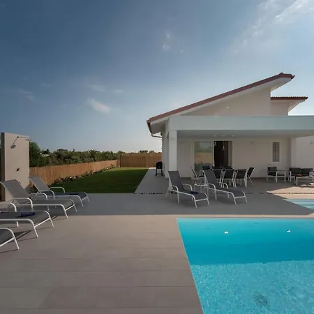 Brezza Marina - Isulatravel Villa *