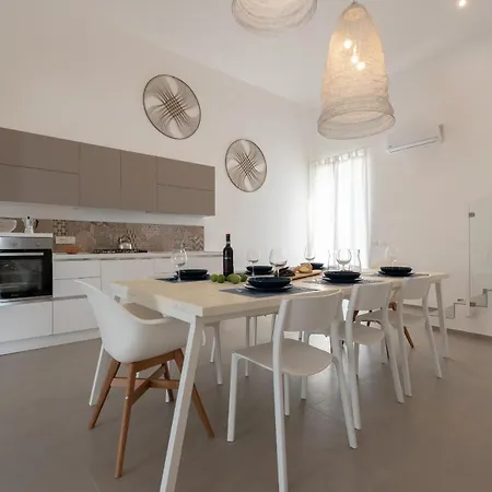 Villa Brezza Marina - Isulatravel Ispica